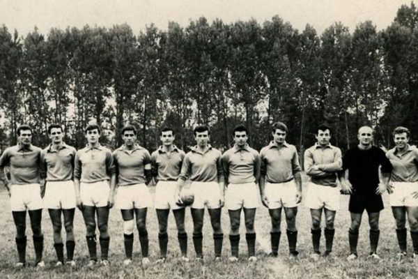AC GIBO Montagnana 1960’ – Borin presid, Pantano, Gobbi, Visentin, Dall’Angelo, Franchin,Brangian, Biasio, Boselli, Caldiron, Beggiato, Fornari, Gino Fioravanti allenatore.